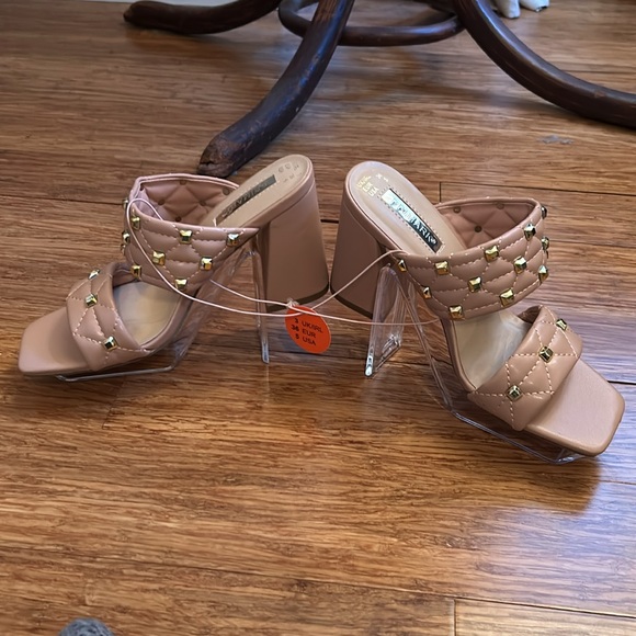 Primark Pink Quilted Studded Block Heels - Picture 2 of 6